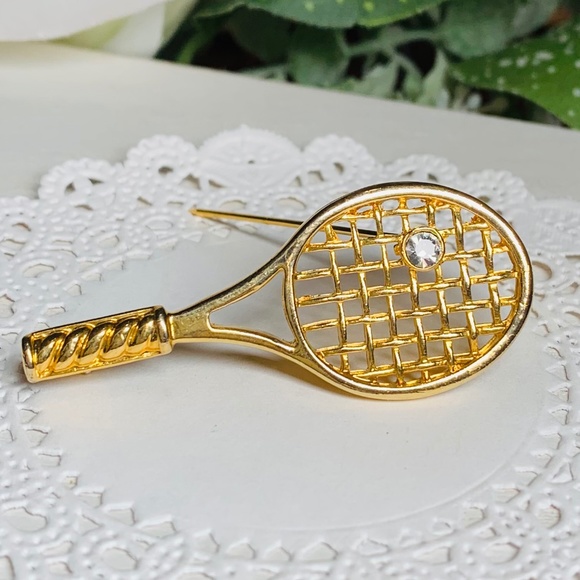 Vintage Brooches, Lot of 3, Gold tone Swimmer, Tennis Racquet, and Horn - Picture 3 of 7